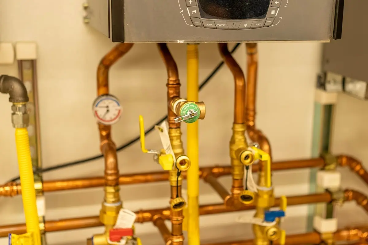 Licensed technician providing Emergency Plumbing for a homeowner in Oakwood